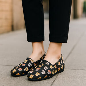 Skechers Bobs Comfort Shoes Womens 8.5 BlackDog Print Casual Slip On Memory Foam